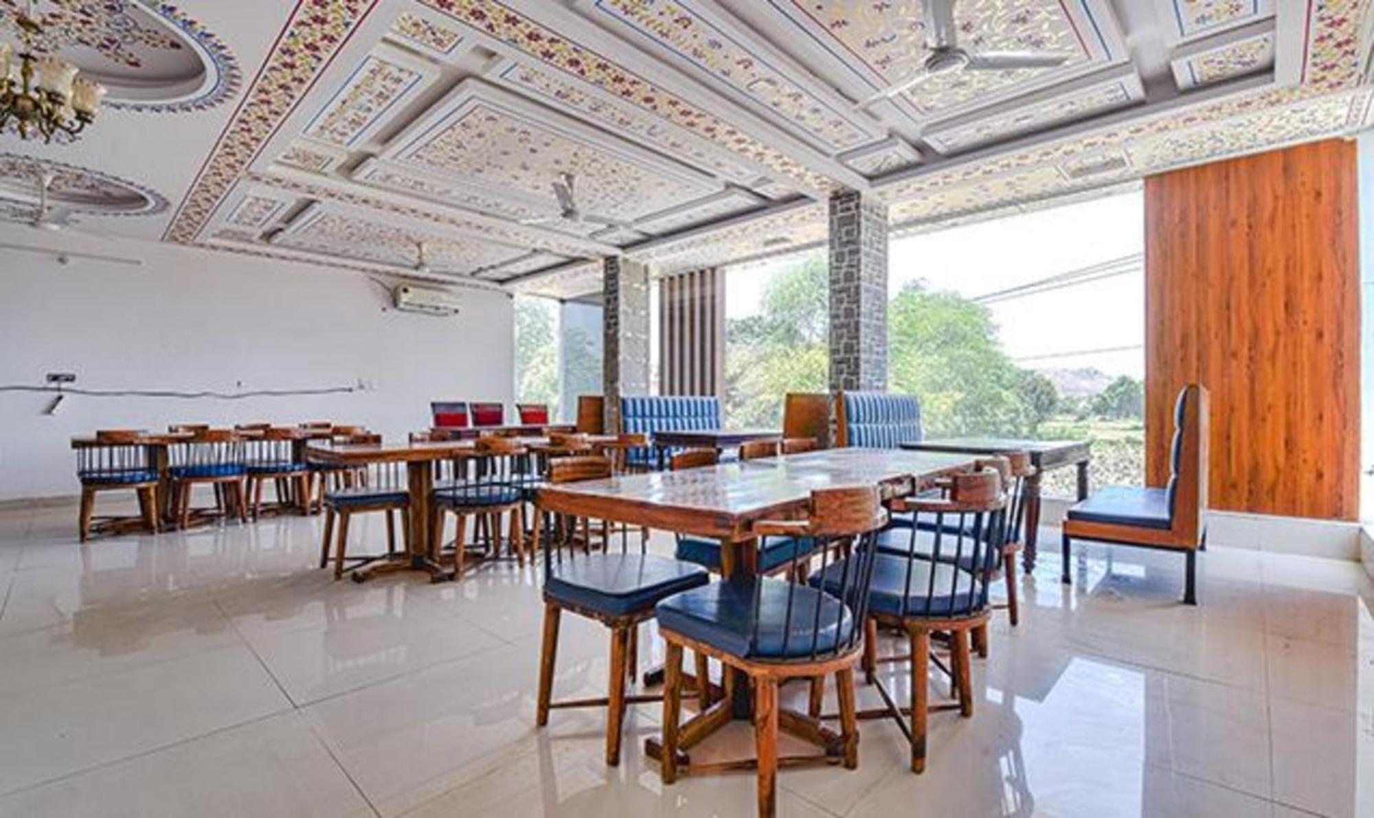 Fabhotel Ranbanka Udaipur Buitenkant foto